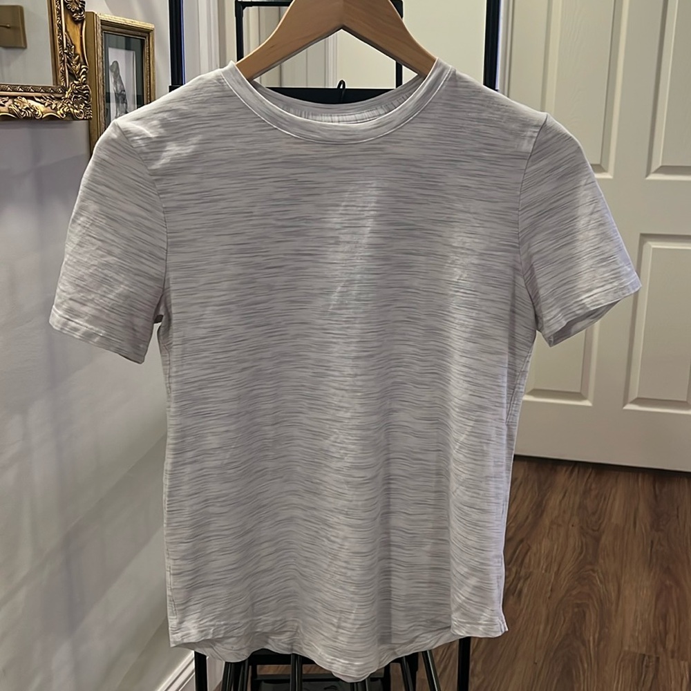 Lululemon Tee Size S/M or 4/6